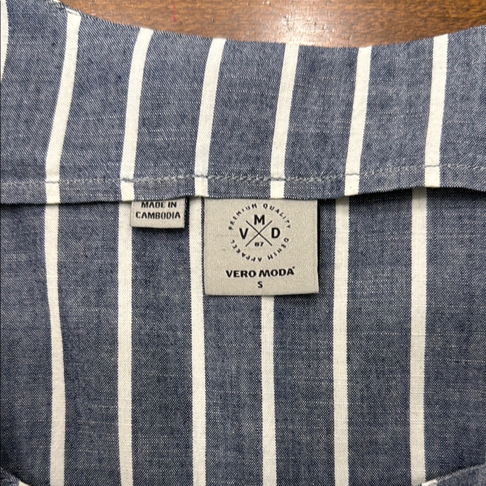 Vero Moda Blue and White Striped Jumpsuit with Tie Belt - Picture 2 of 12